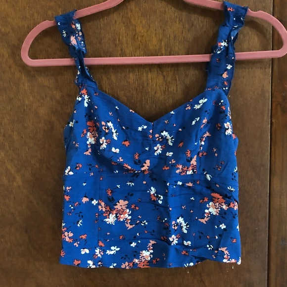 Abercrombie & Fitch Tops - Abercrombie & Fitch Ruffle Strap Crop